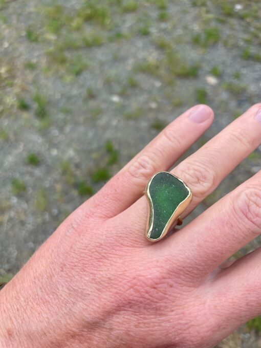 Anello vetrino marino - Verde, forma irregolare - taglia 15 - immagine 5