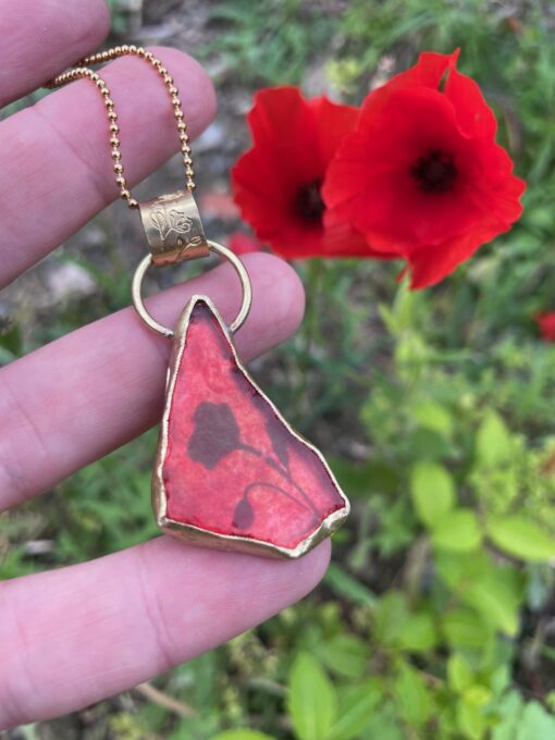 Doppia collana con vetrino rosso e fiori, sentiti leggera - immagine 2
