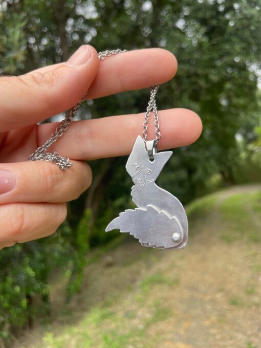 Collana volpe che muove la coda - immagine 3