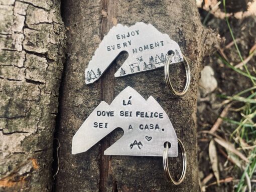 Portachiavi montagna con apribottiglie integrato - immagine 4