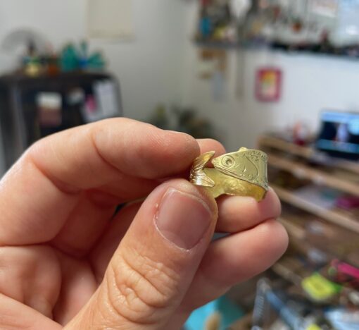 Anello acciuga - anello a forma di pesce - il mare è fragile - immagine 2