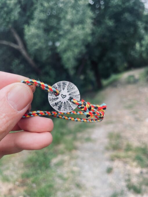Bracciale amicizia, braccialino con bottone e cordino colorato - immagine 5